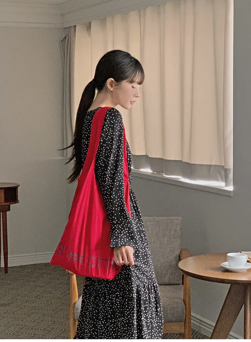 레블린_긴팔 도트롱원피스