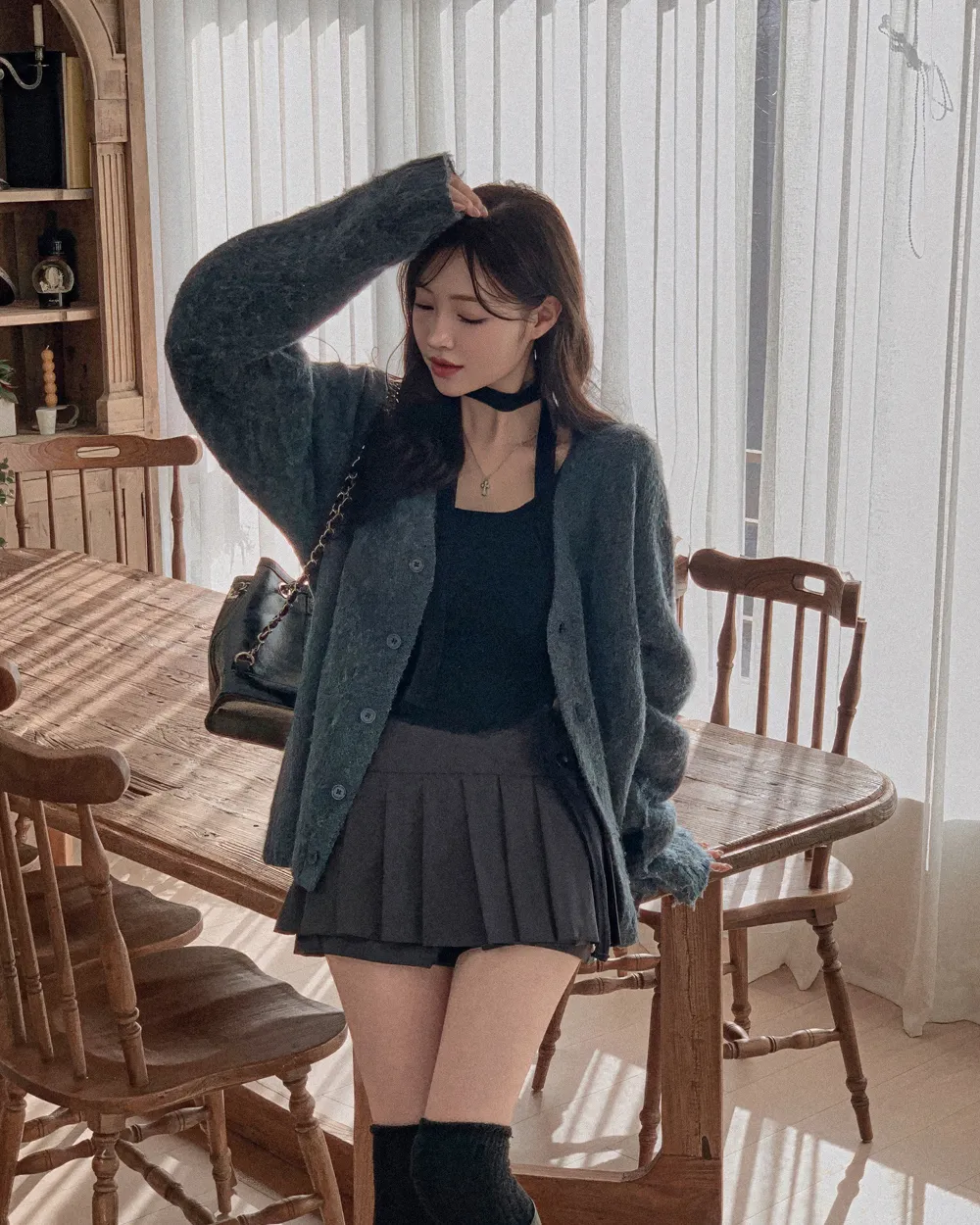 반바지 모델 착용 이미지-S2L36