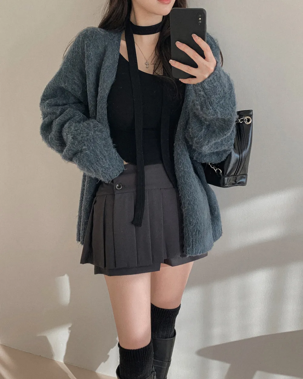 반바지 모델 착용 이미지-S2L14