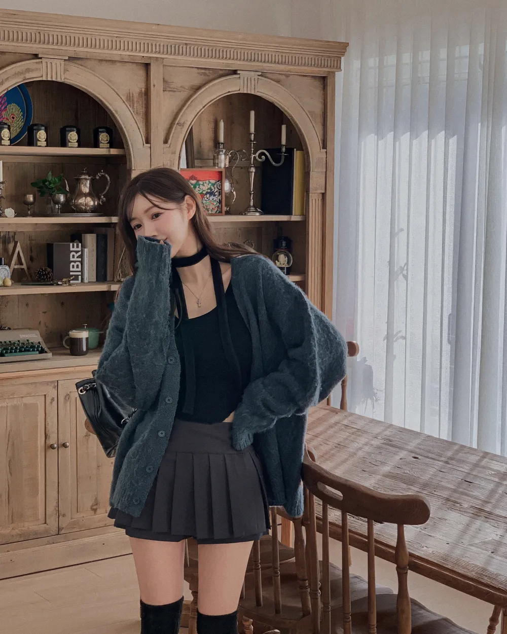 반바지 모델 착용 이미지-S2L35