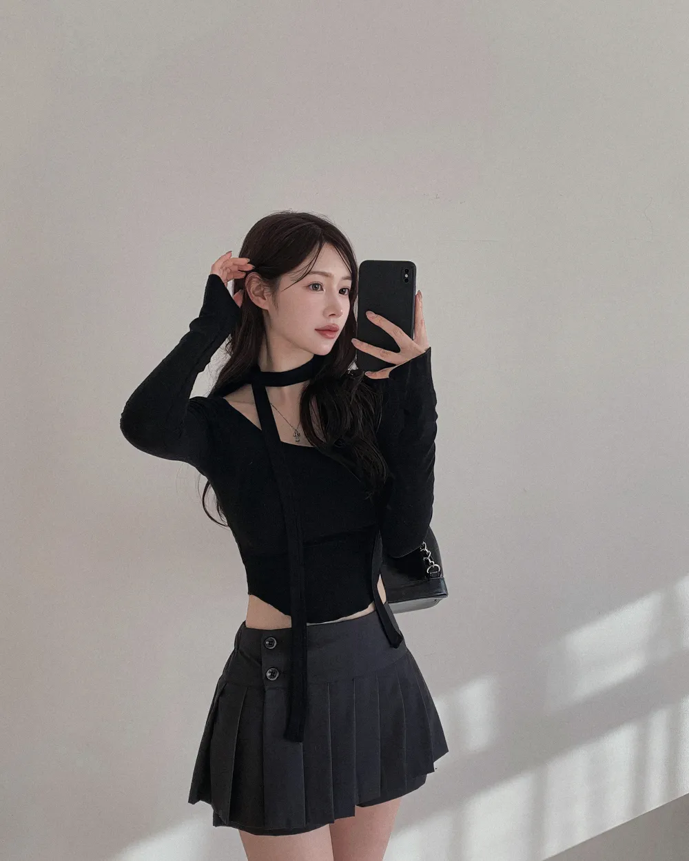 반바지 모델 착용 이미지-S2L22