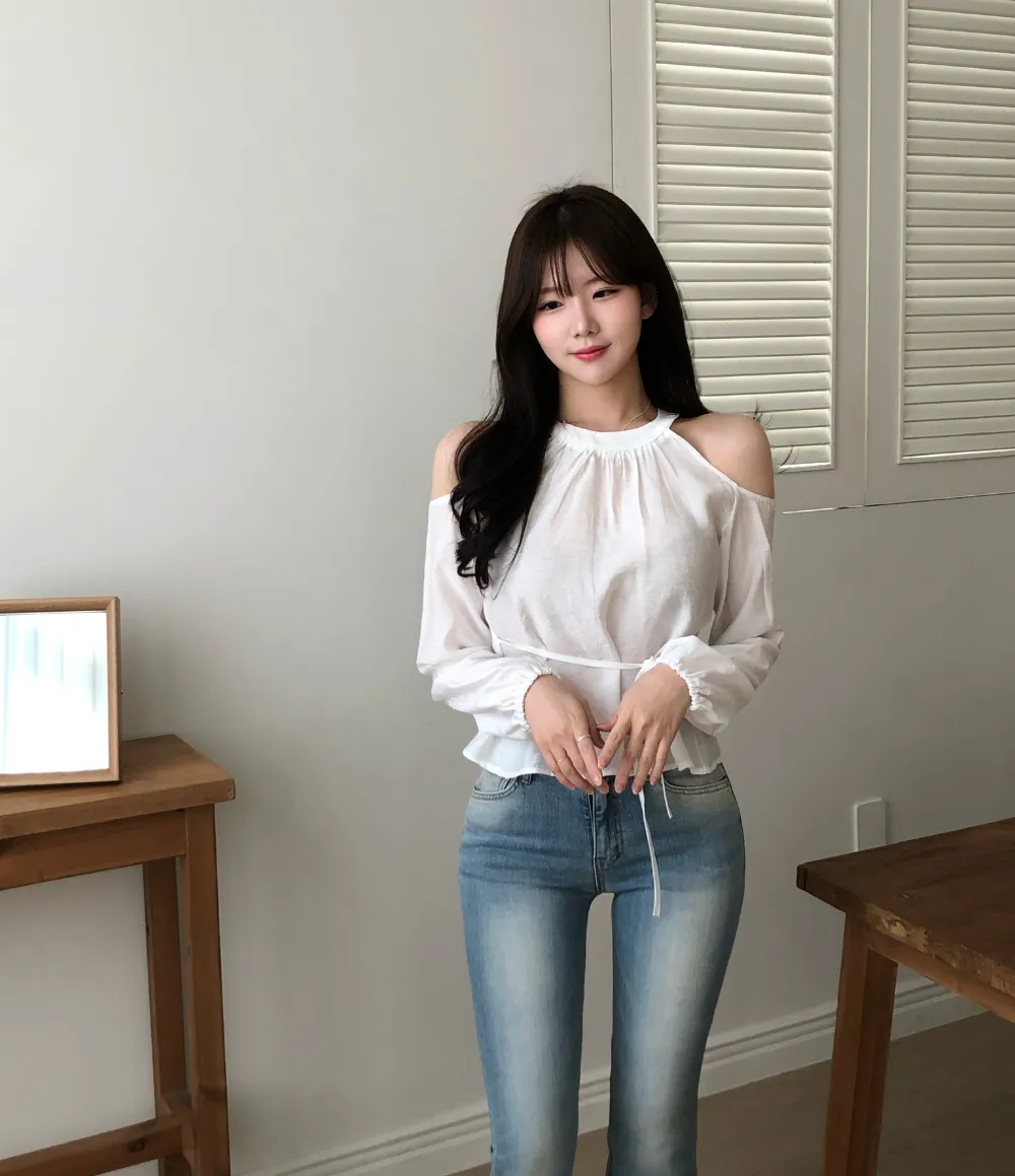 민소매 모델 착용 이미지-S1L10