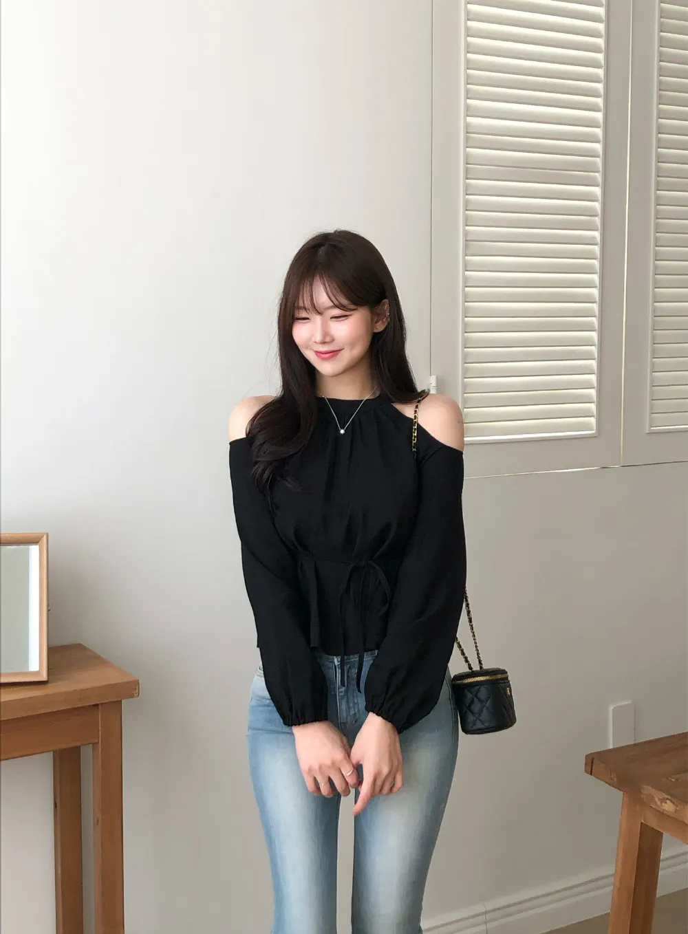 민소매 모델 착용 이미지-S2L3