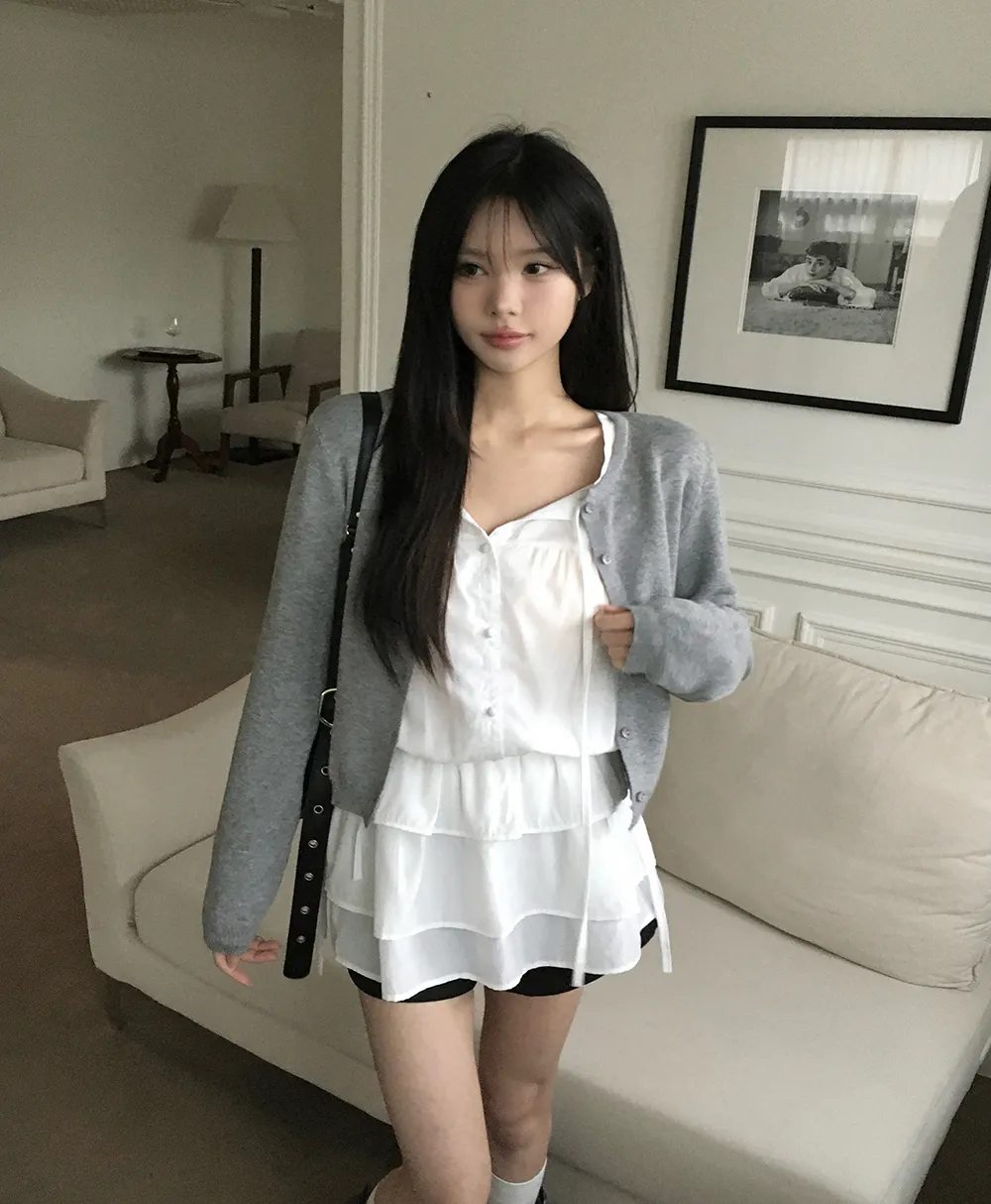 긴팔 티셔츠 모델 착용 이미지-S2L49