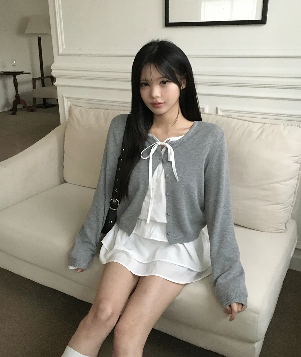 긴팔 티셔츠 모델 착용 이미지-S2L47