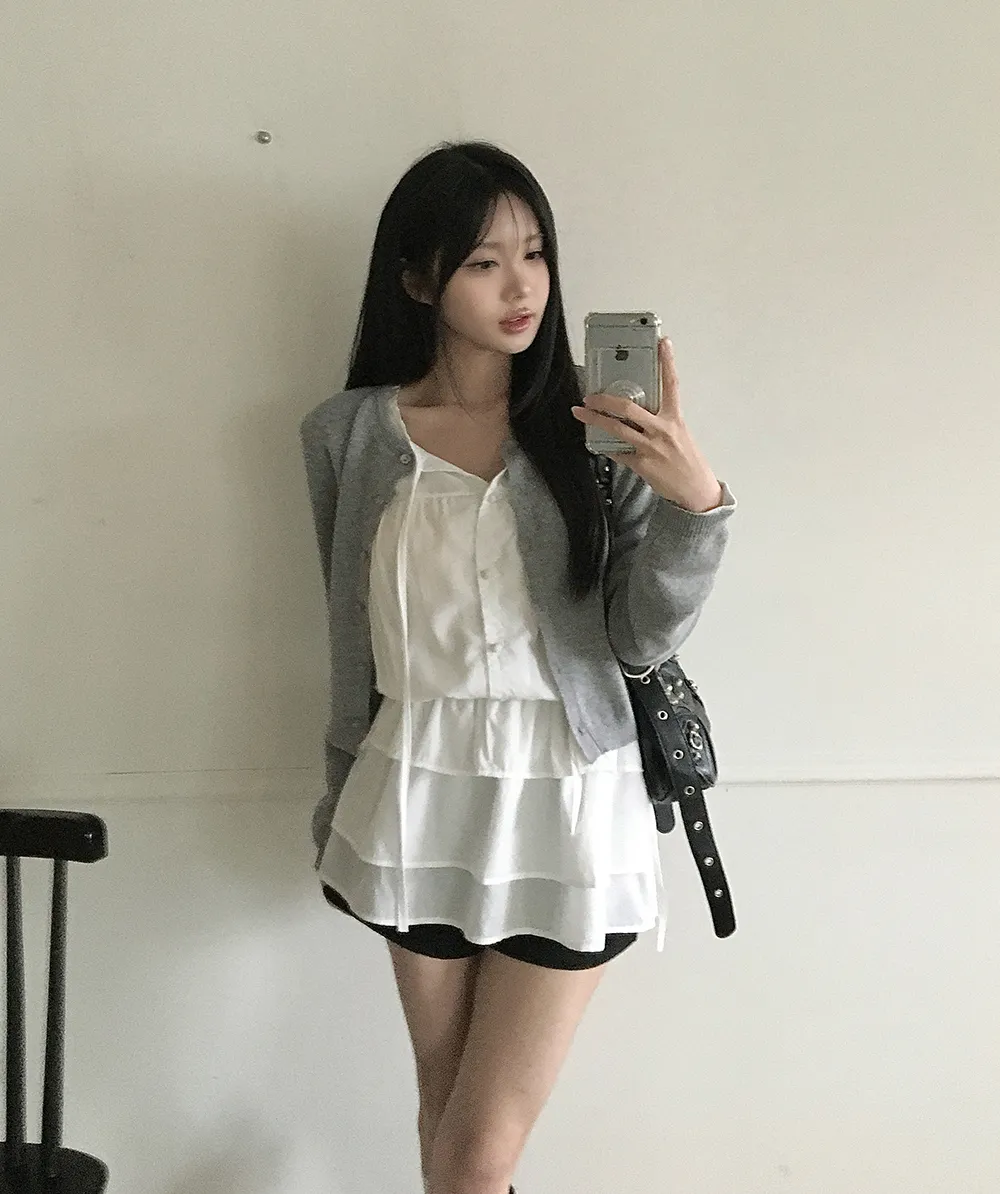 긴팔 티셔츠 모델 착용 이미지-S2L53