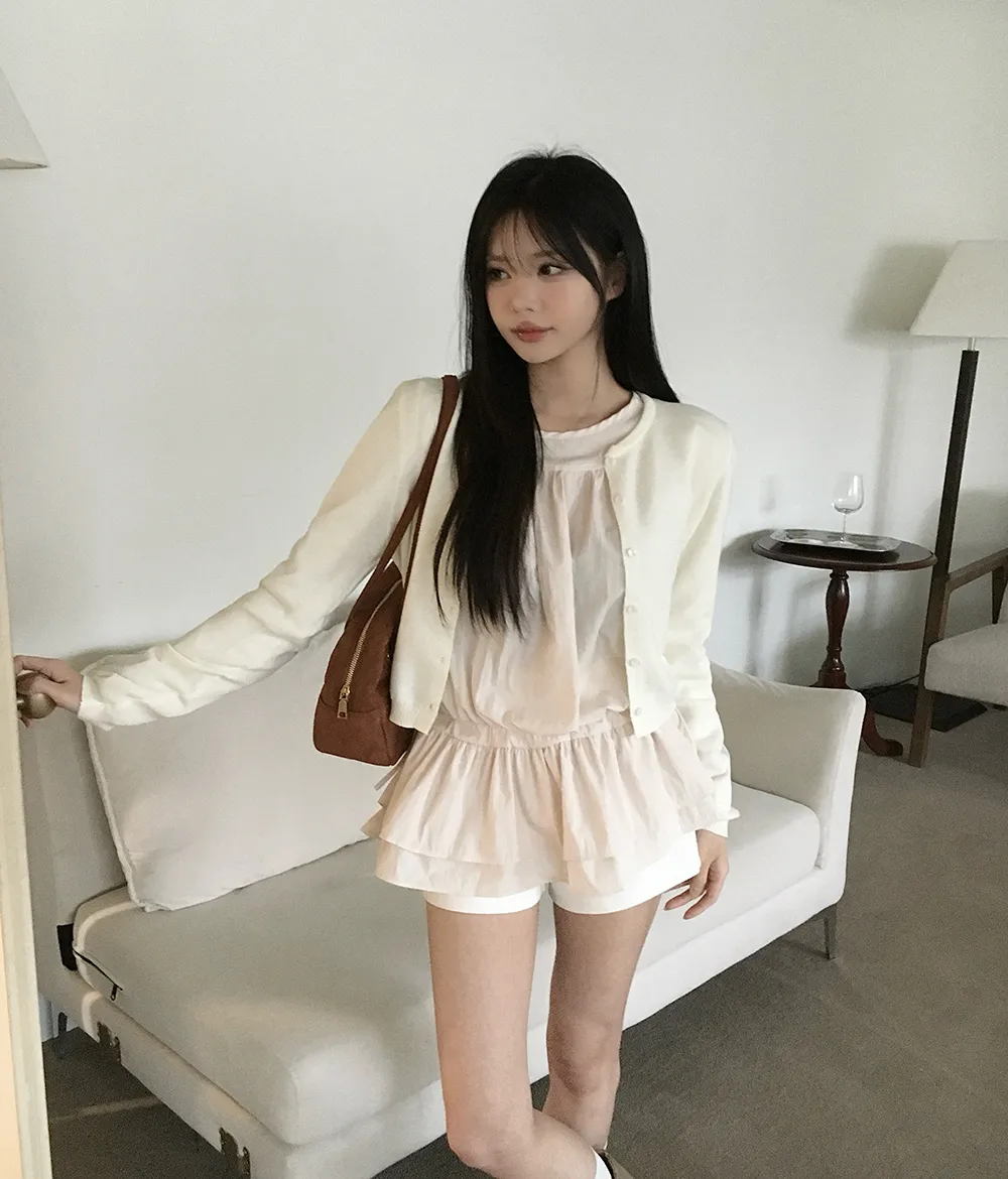 긴팔 티셔츠 모델 착용 이미지-S4L7