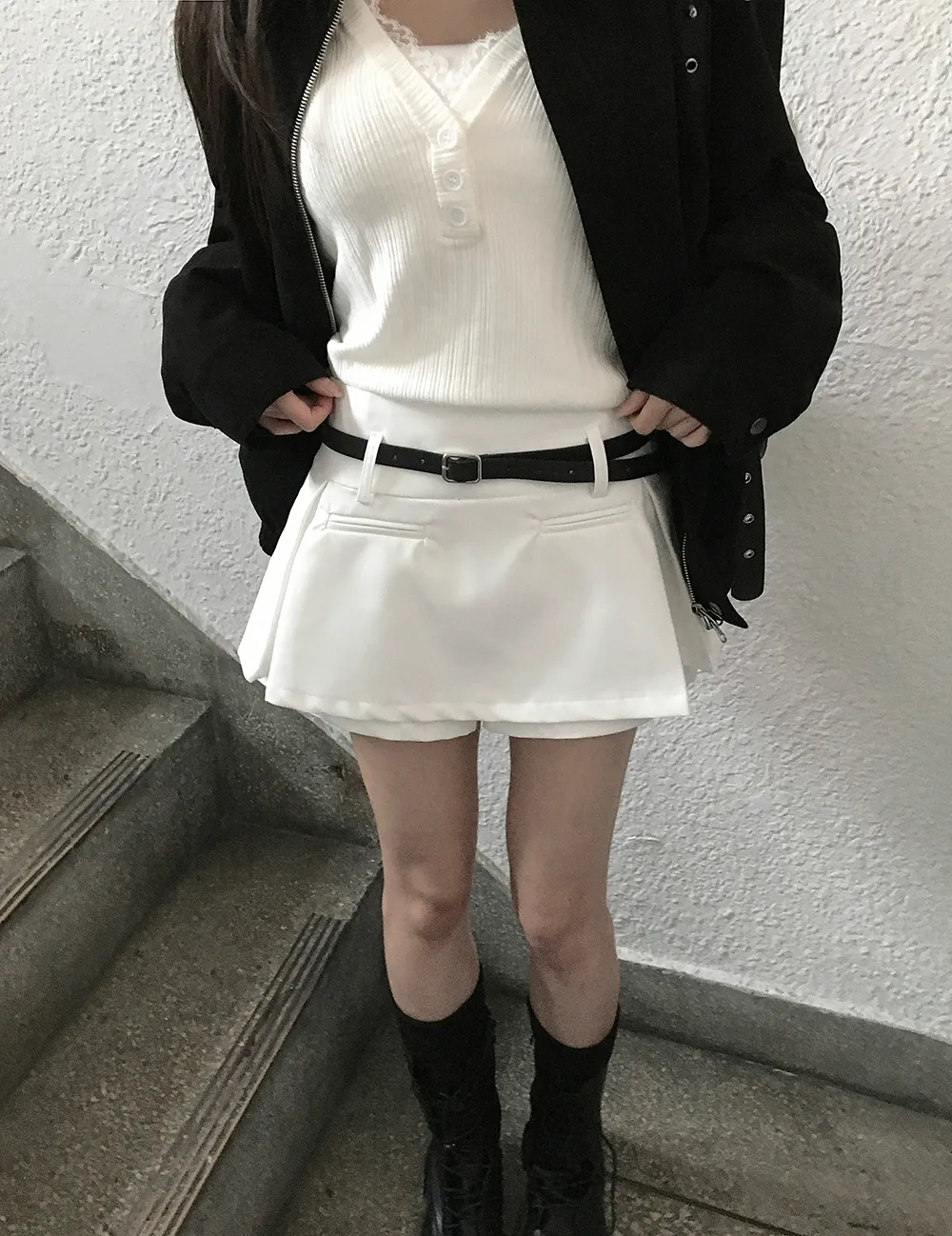 반바지 모델 착용 이미지-S6L2