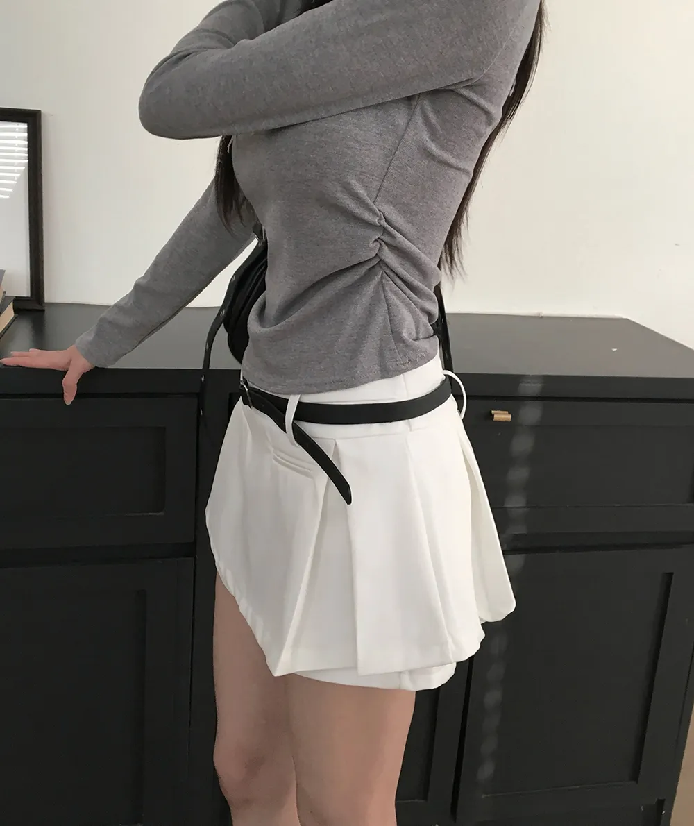 반바지 모델 착용 이미지-S4L25