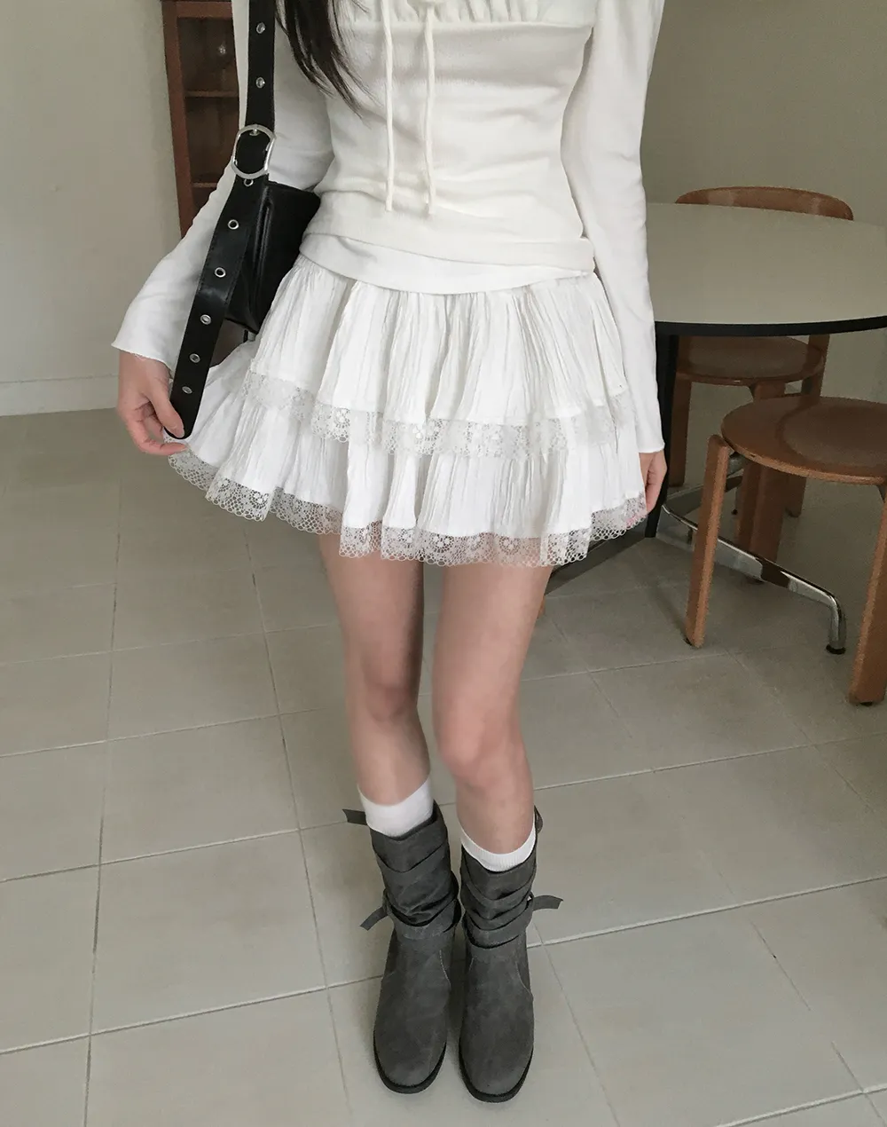 미니 스커트 모델 착용 이미지-S3L26