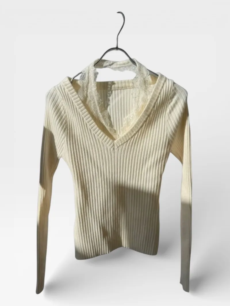 긴팔 티셔츠 아이보리 색상 이미지-S3L3