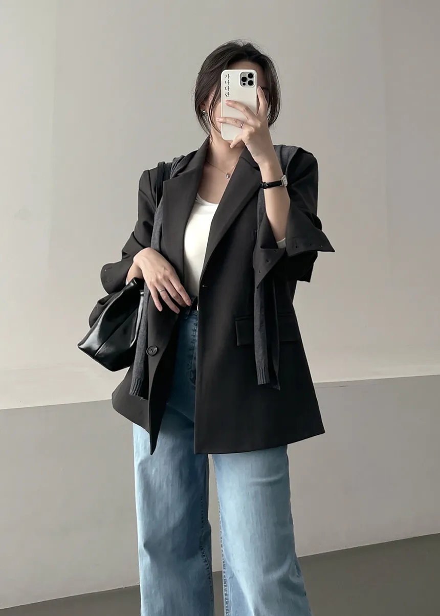 블레이저 모델 착용 이미지-S1L26