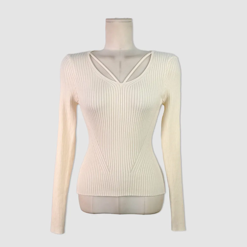 긴팔 티셔츠 크림 색상 이미지-S1L11