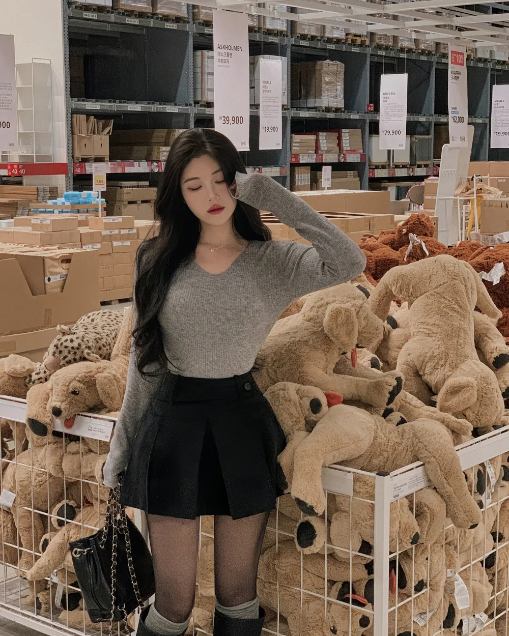 긴팔 티셔츠 모델 착용 이미지-S1L36