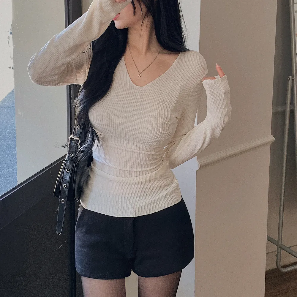 긴팔 티셔츠 모델 착용 이미지-S1L86