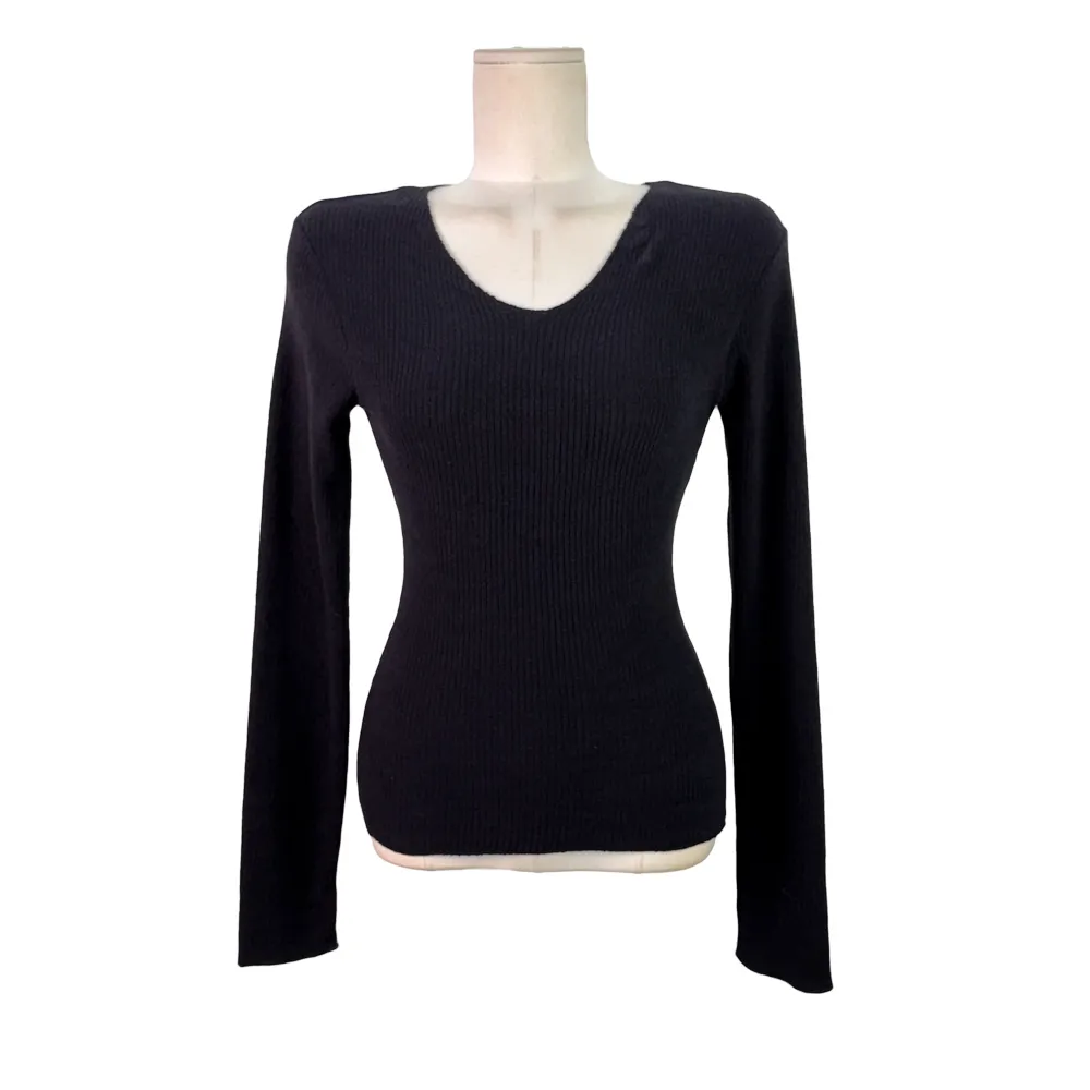 긴팔 티셔츠 차콜 색상 이미지-S1L21