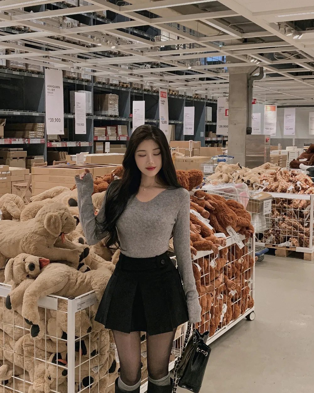 긴팔 티셔츠 모델 착용 이미지-S1L41