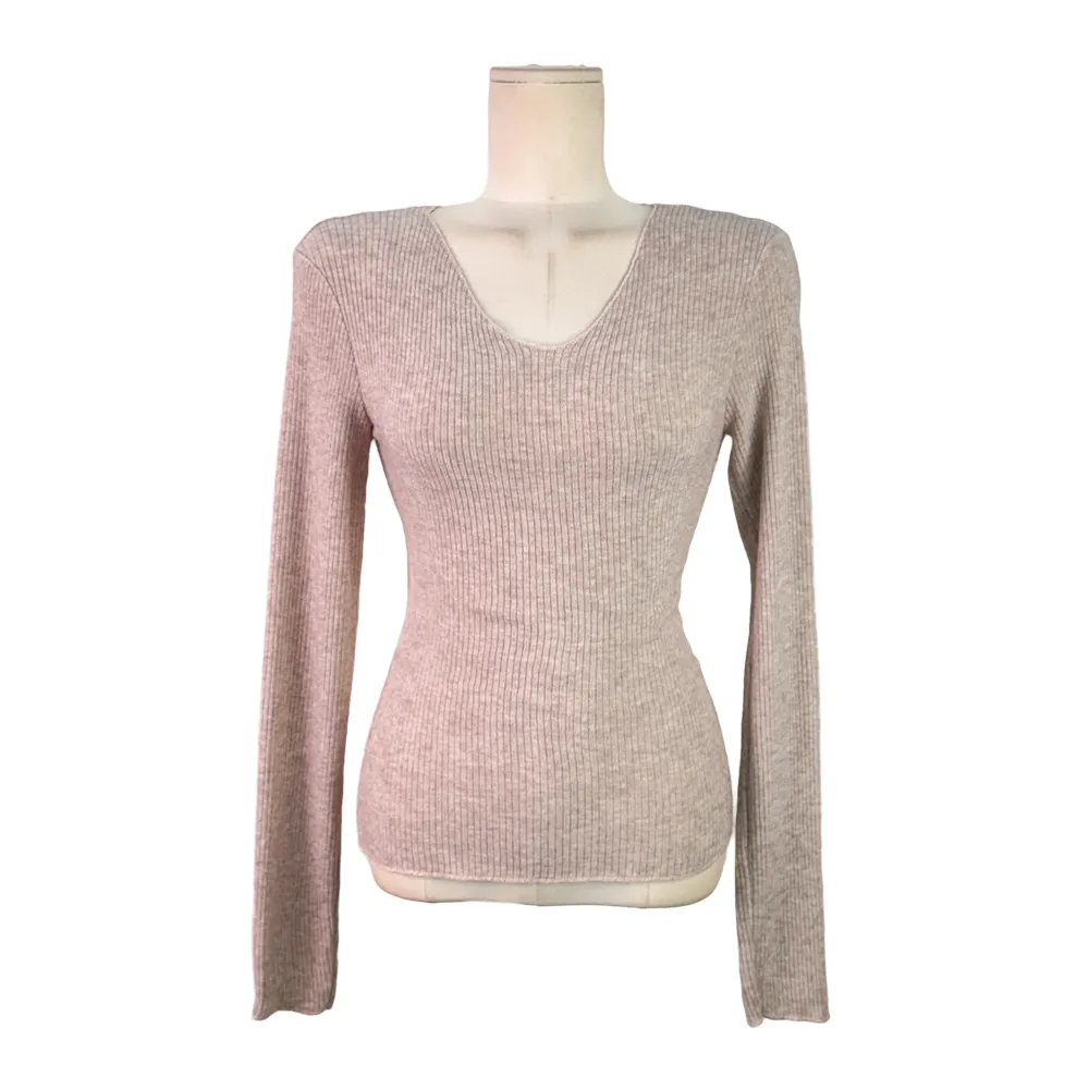 긴팔 티셔츠 크림 색상 이미지-S1L13