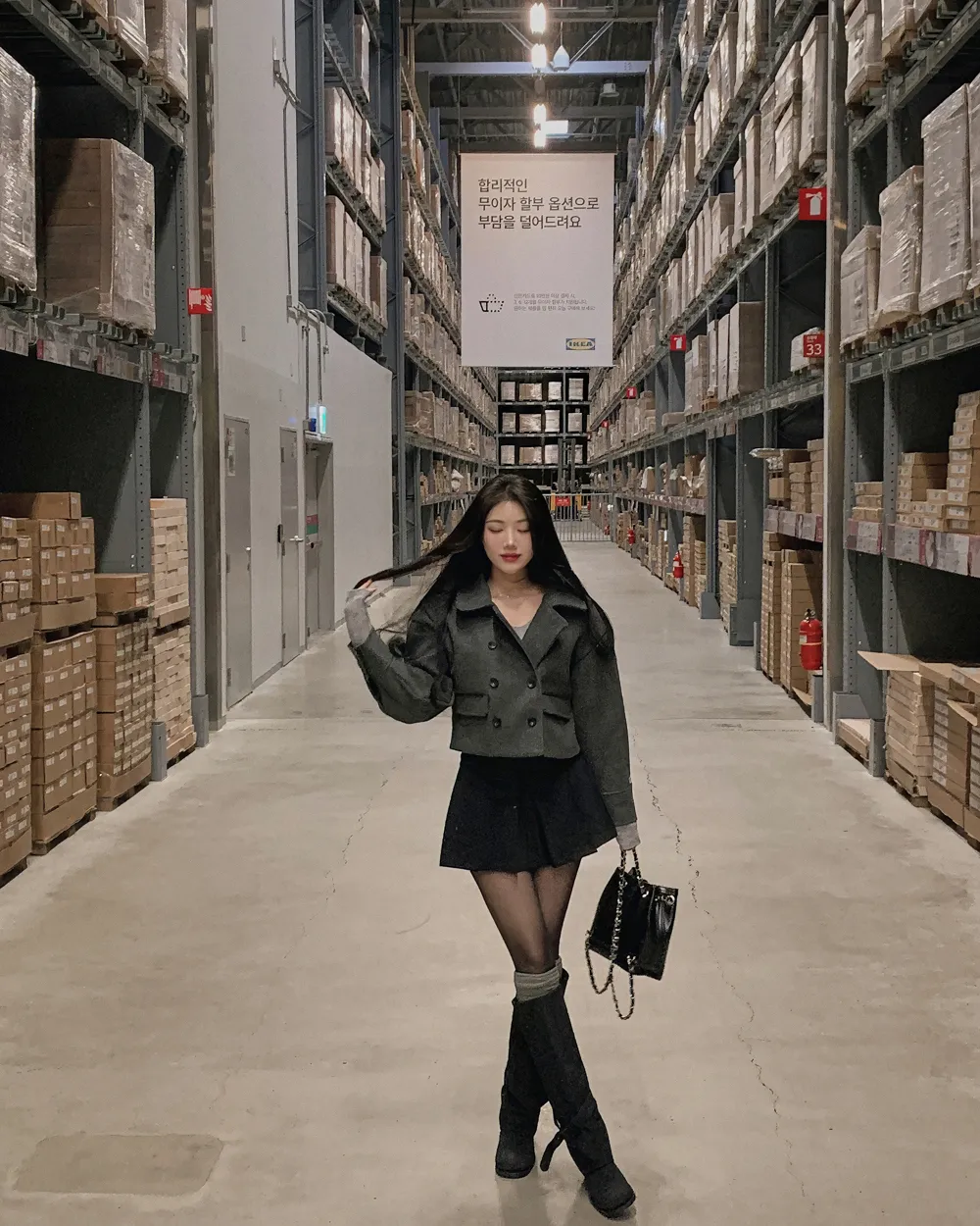 긴팔 티셔츠 모델 착용 이미지-S1L58