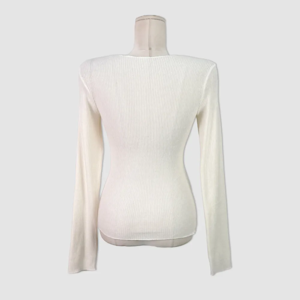 긴팔 티셔츠 화이트 색상 이미지-S1L29