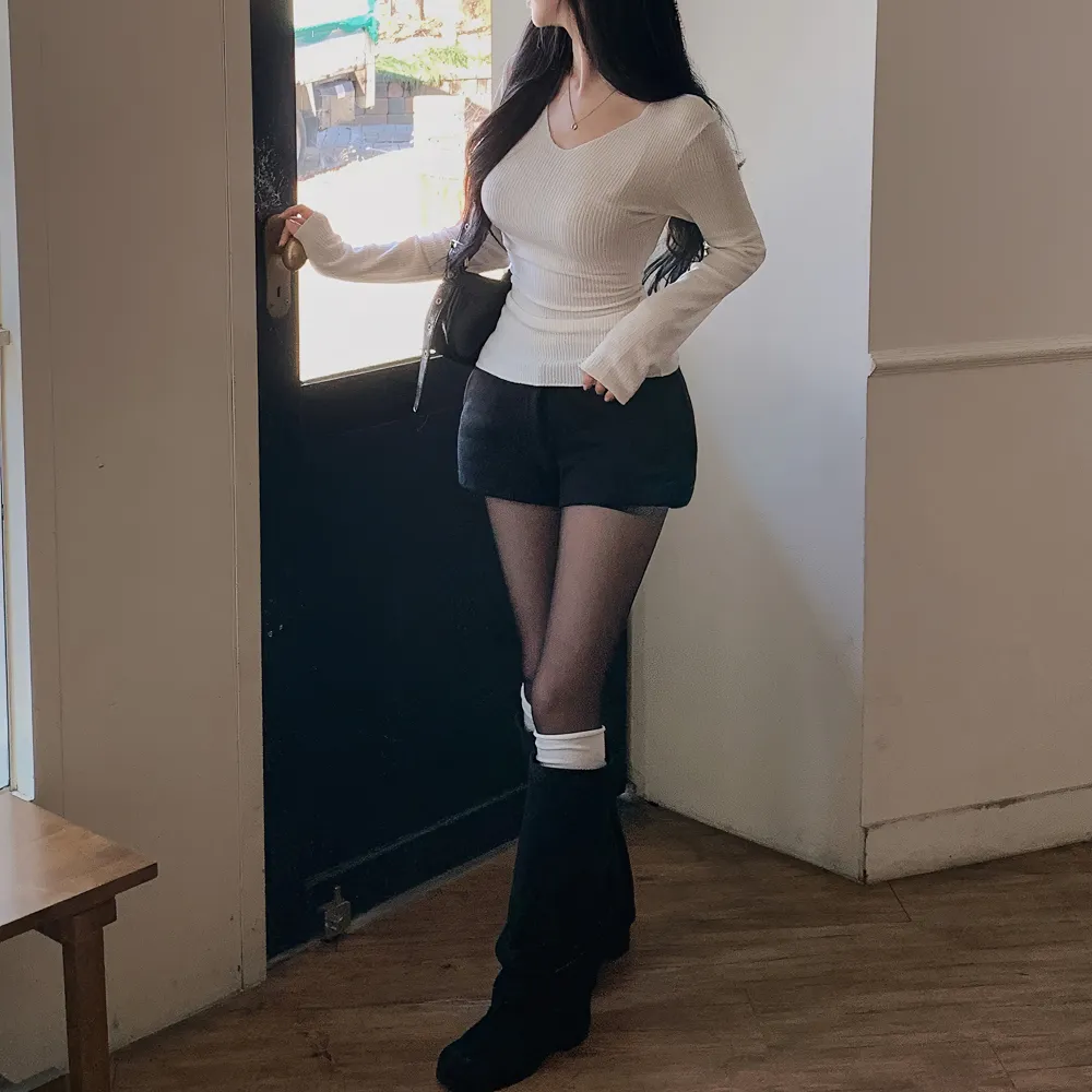 긴팔 티셔츠 모델 착용 이미지-S1L91