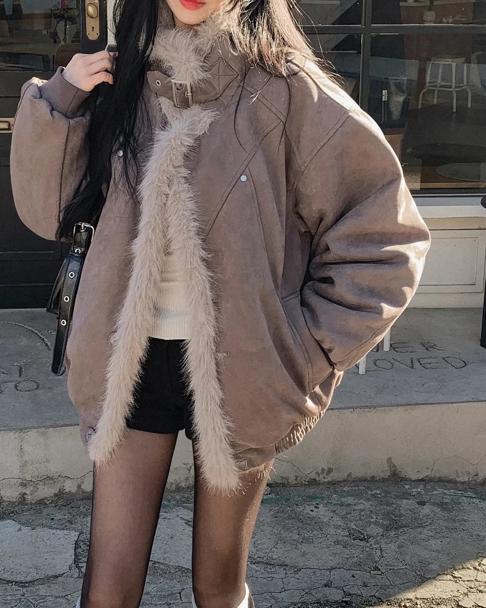 긴팔 티셔츠 모델 착용 이미지-S1L93