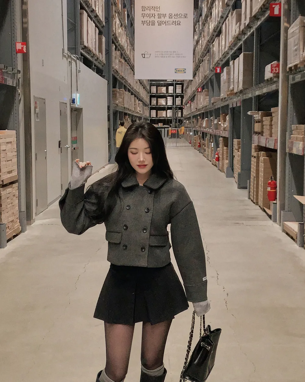 긴팔 티셔츠 모델 착용 이미지-S1L57