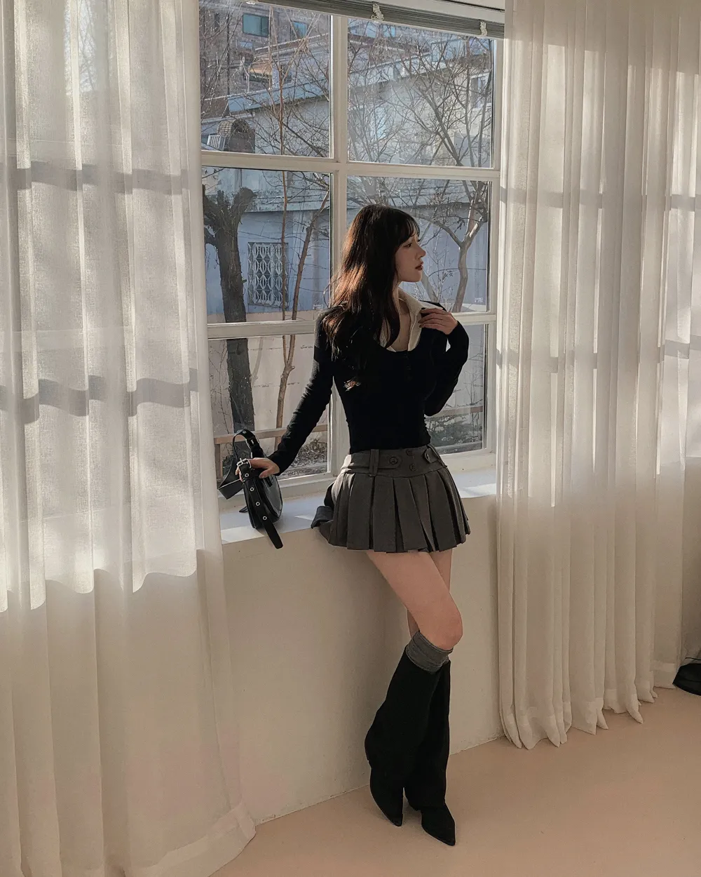 미니 스커트 모델 착용 이미지-S1L32