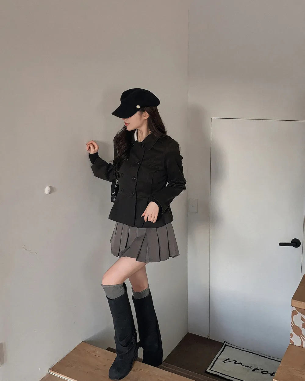 미니 스커트 모델 착용 이미지-S1L55