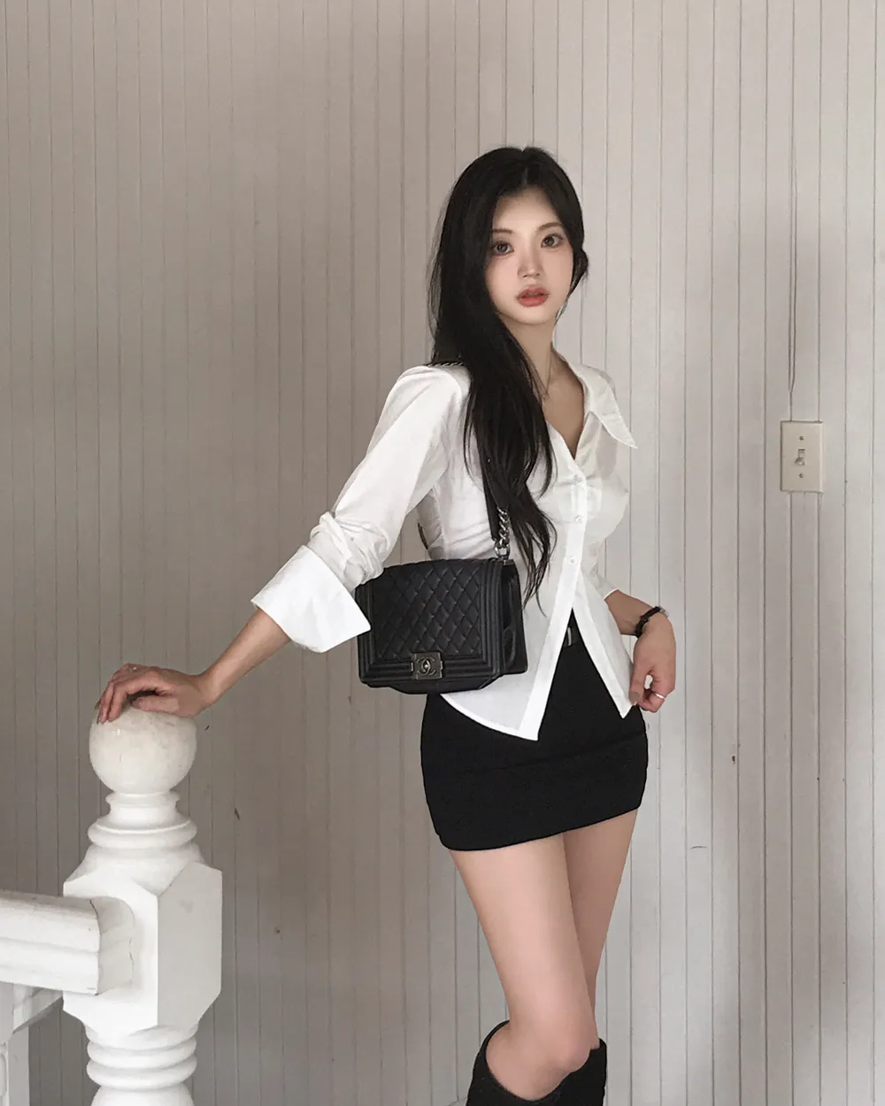 미니 스커트 모델 착용 이미지-S1L35