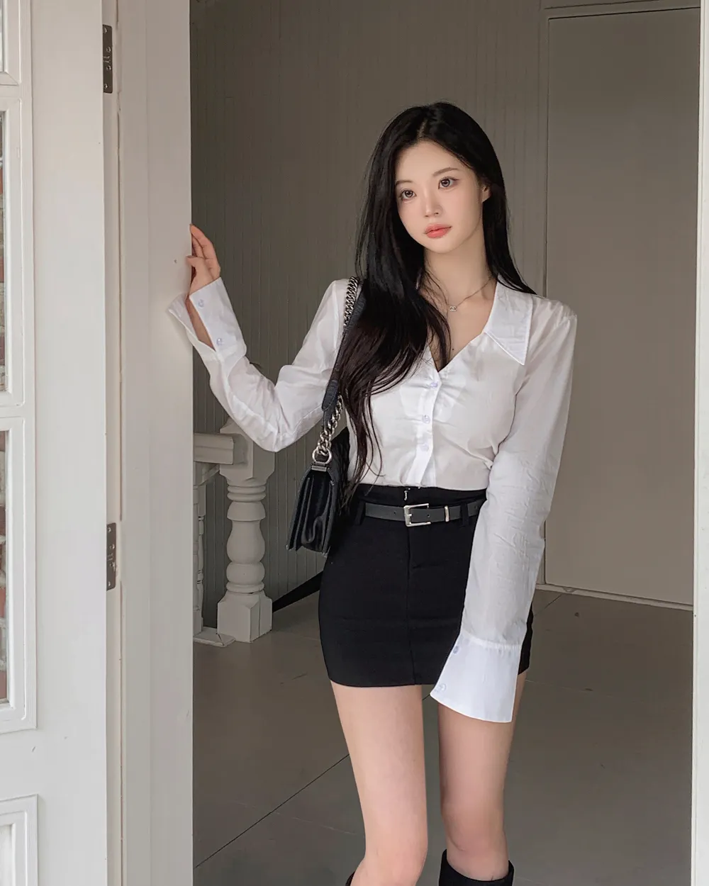 미니 스커트 모델 착용 이미지-S1L34