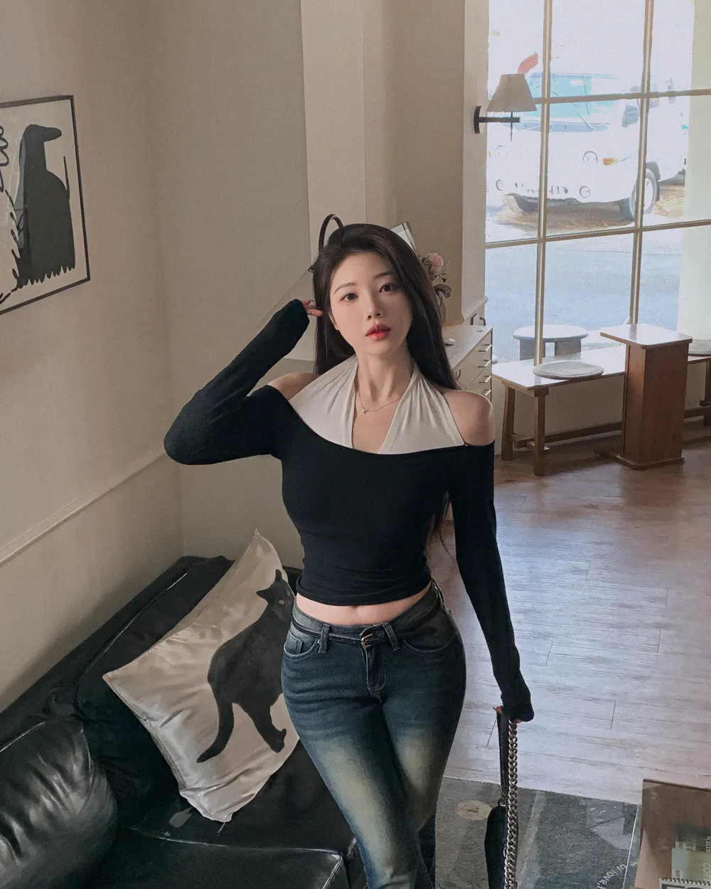 긴팔 티셔츠 모델 착용 이미지-S1L67