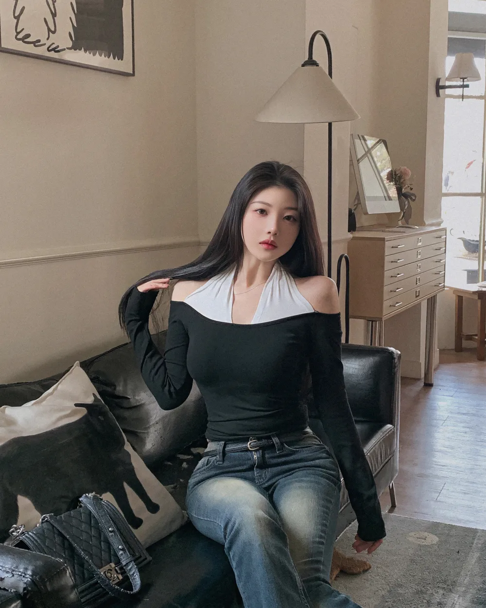 긴팔 티셔츠 모델 착용 이미지-S1L31