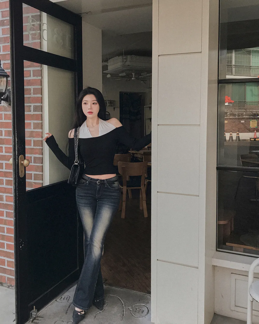 긴팔 티셔츠 모델 착용 이미지-S1L76