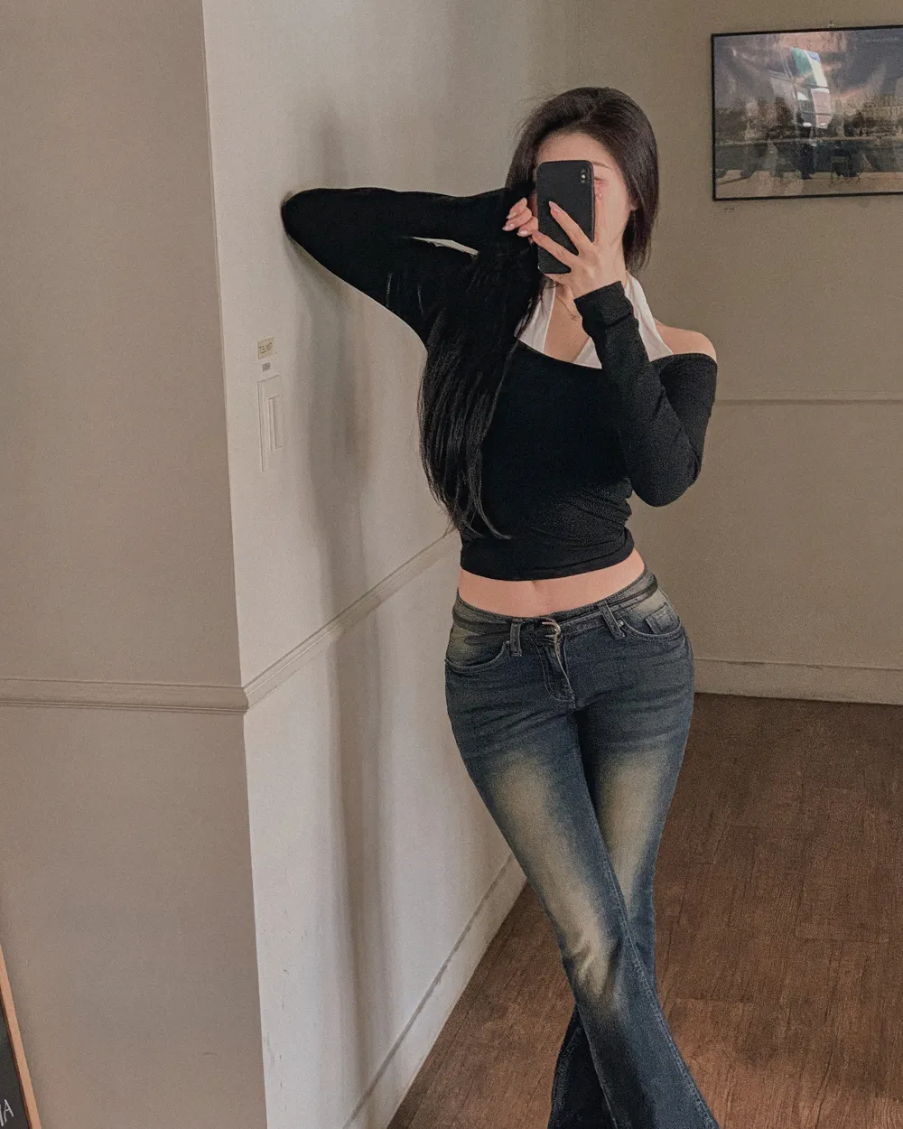 긴팔 티셔츠 모델 착용 이미지-S1L65