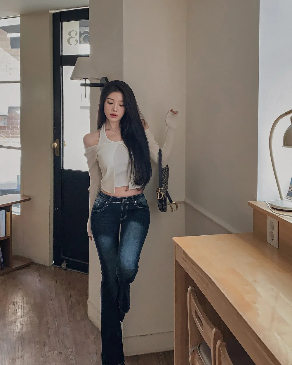 바지 모델 착용 이미지-S1L41