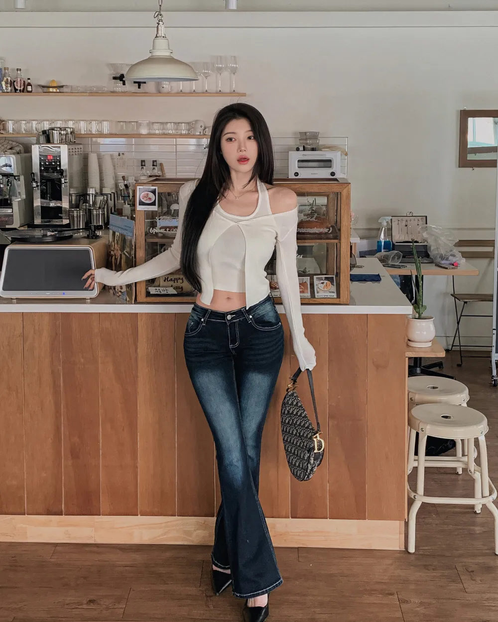 바지 모델 착용 이미지-S1L37