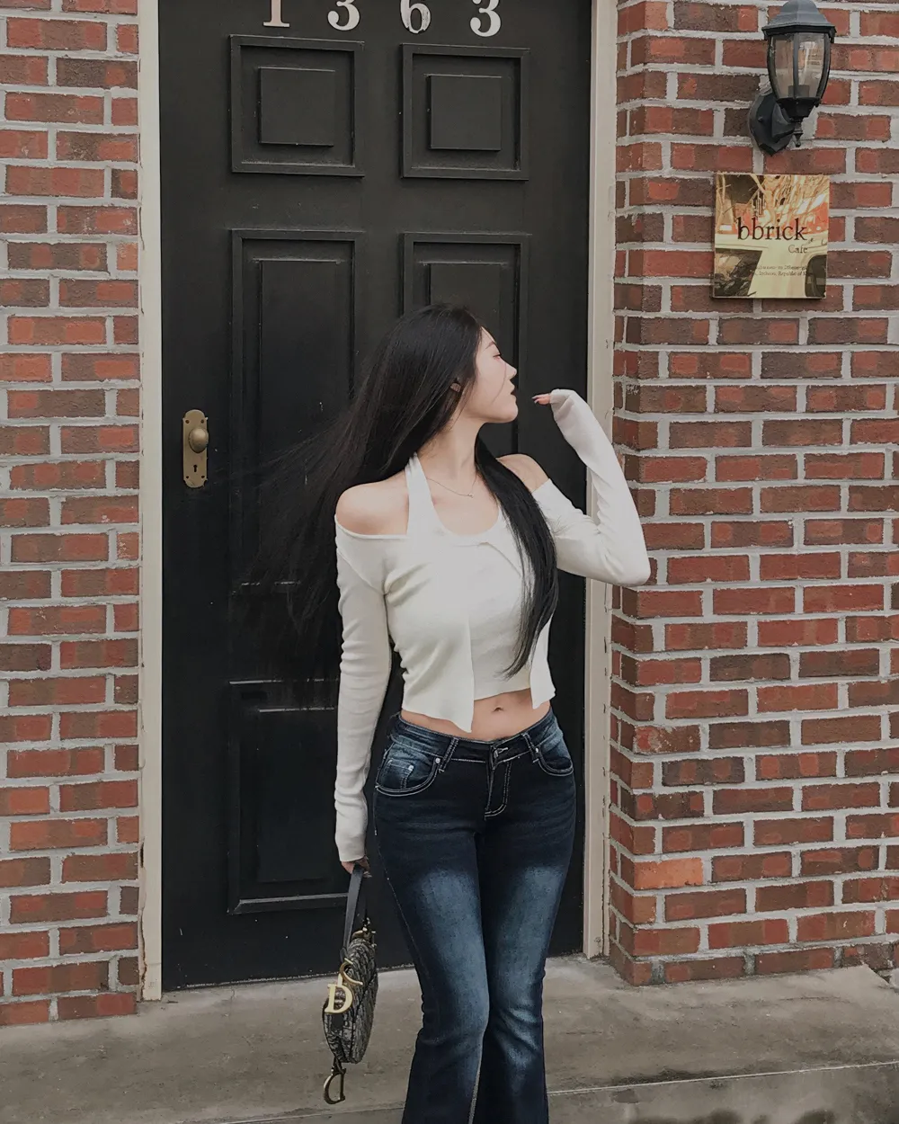 바지 모델 착용 이미지-S1L68