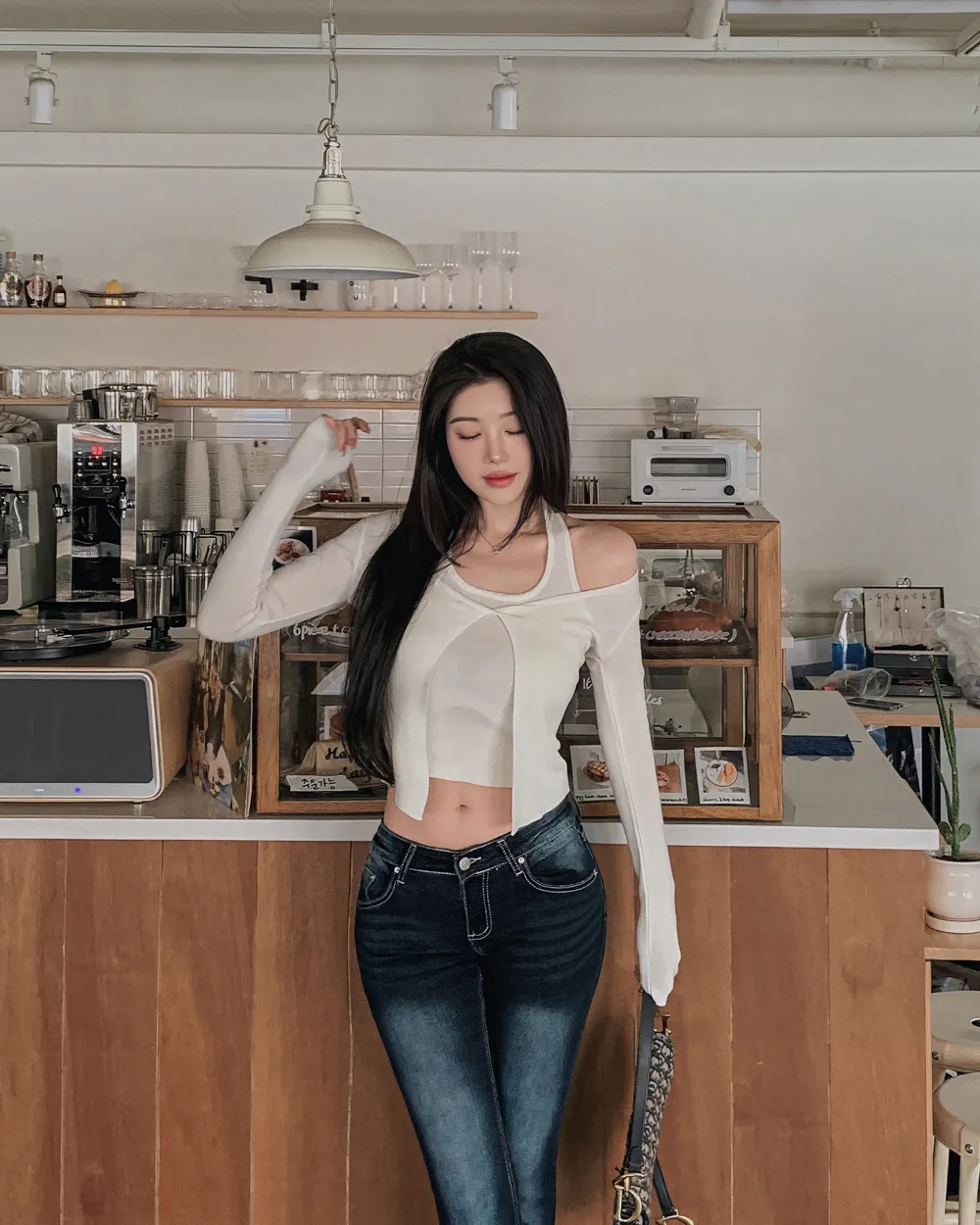 바지 모델 착용 이미지-S1L53