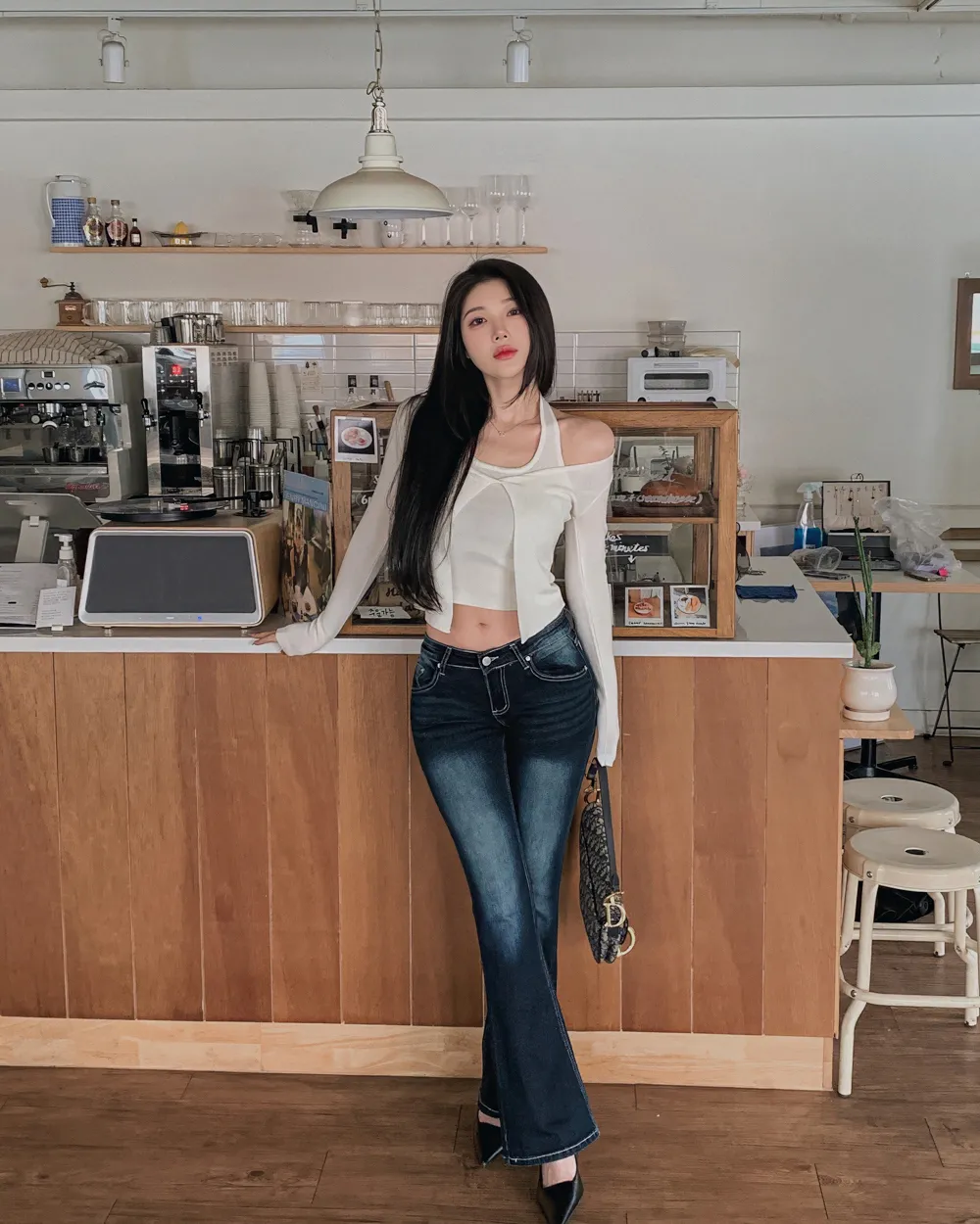 바지 모델 착용 이미지-S1L49