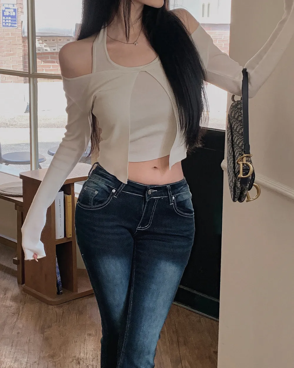 바지 모델 착용 이미지-S1L64