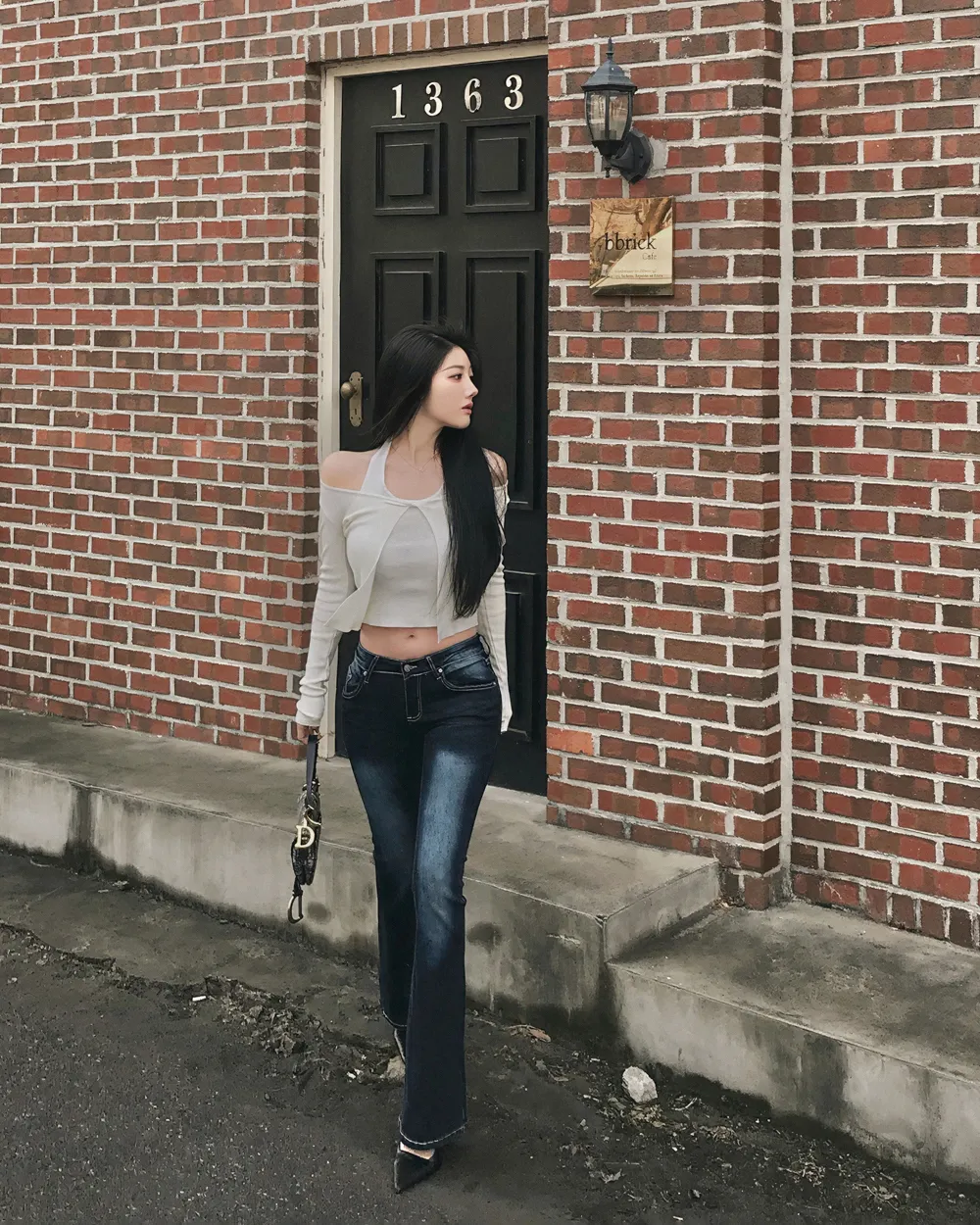 바지 모델 착용 이미지-S1L52