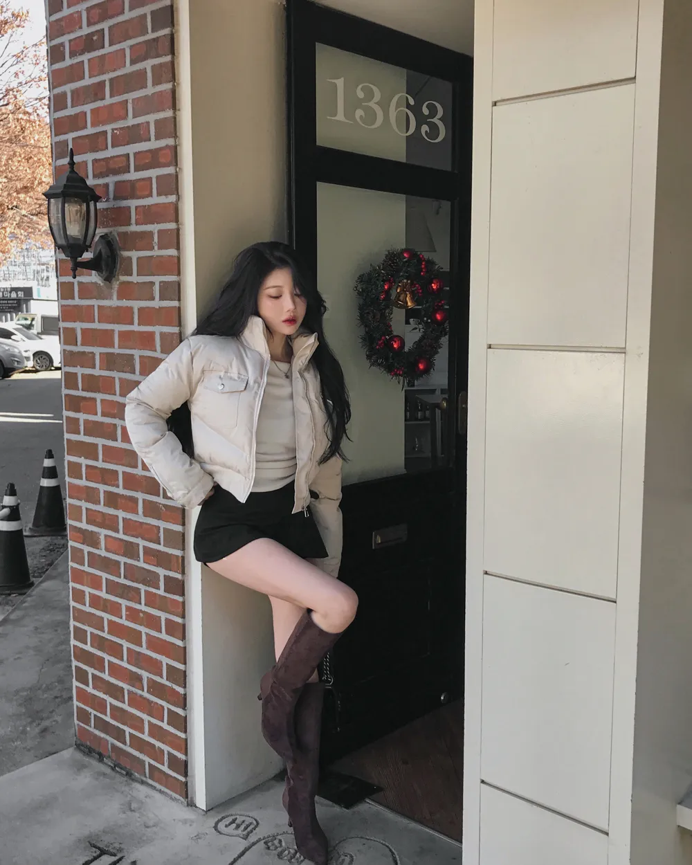 반바지 모델 착용 이미지-S1L77