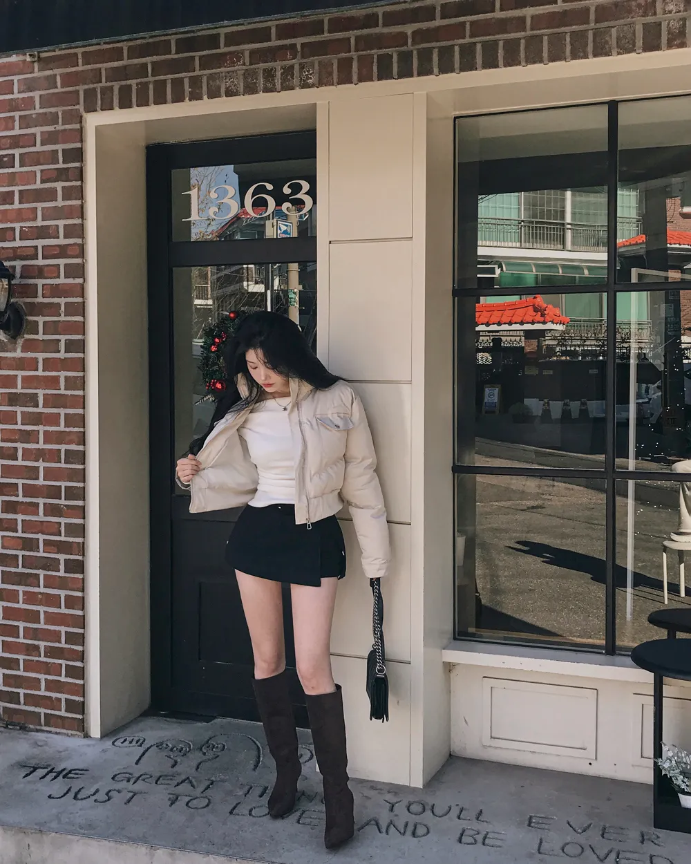 반바지 모델 착용 이미지-S1L69