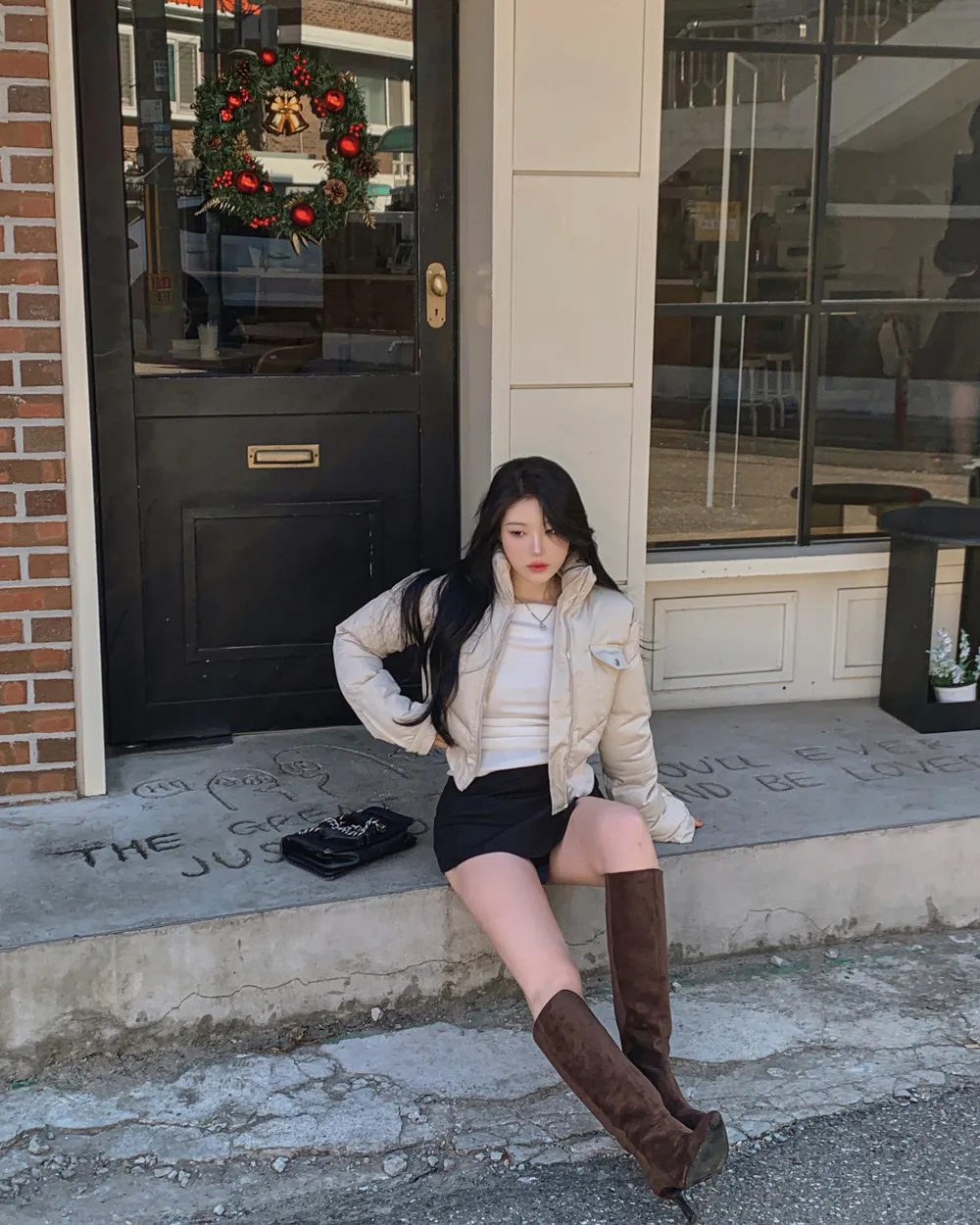 반바지 모델 착용 이미지-S1L98