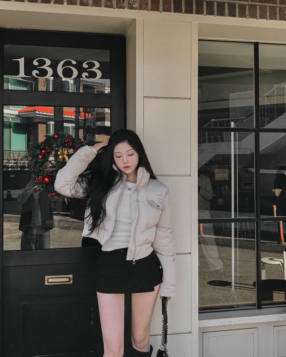 반바지 모델 착용 이미지-S1L89