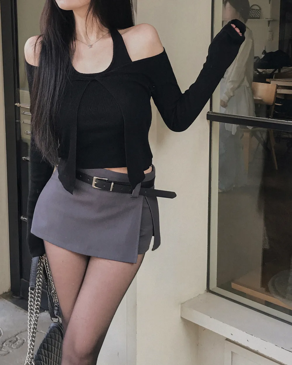 반바지 모델 착용 이미지-S1L43