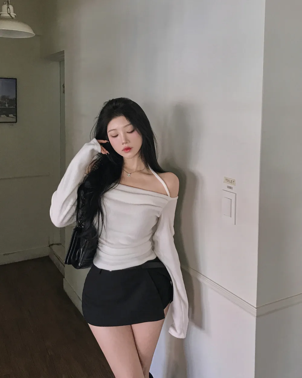 반바지 모델 착용 이미지-S1L82