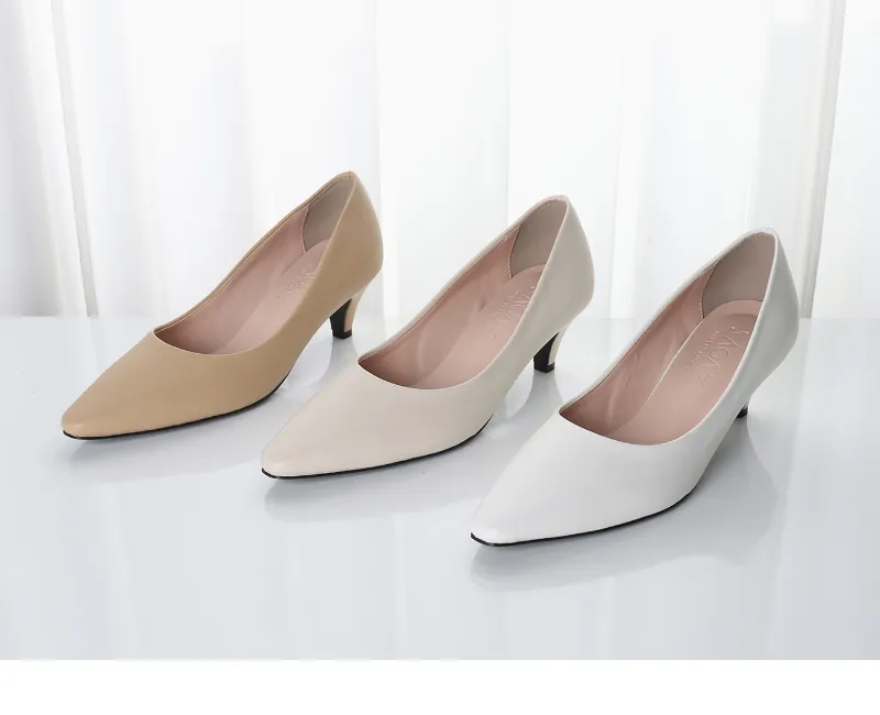 신발 화이트 색상 이미지-S11L34