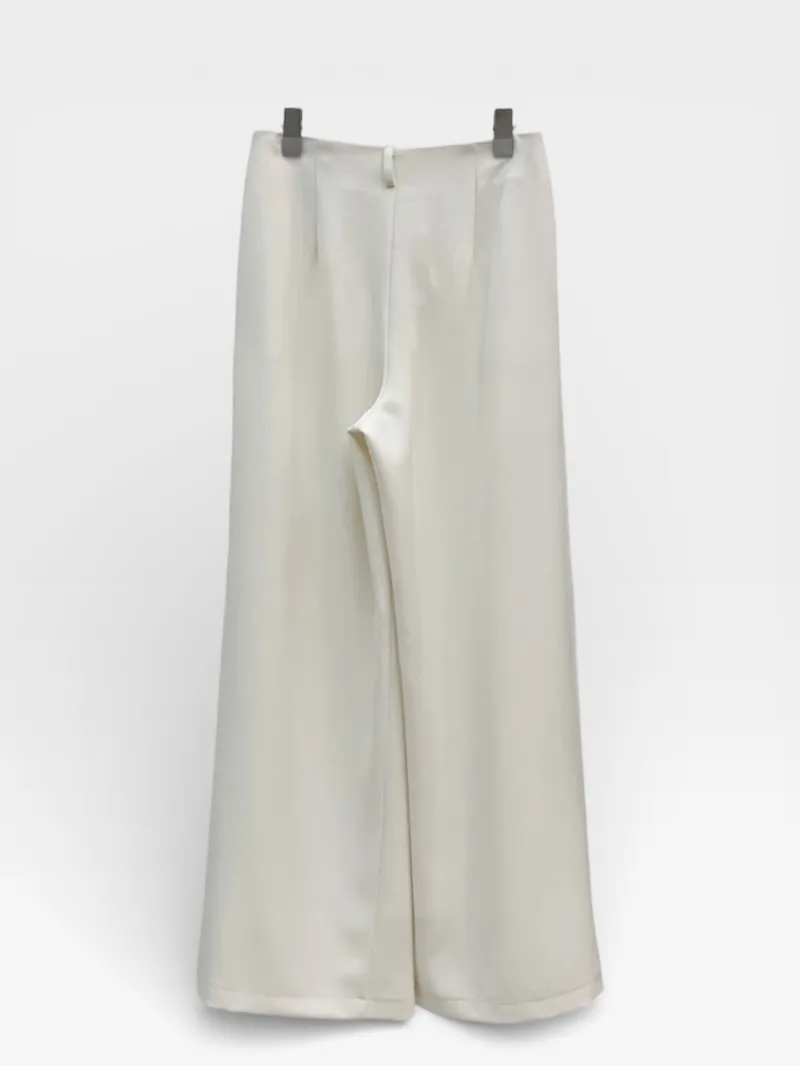 드레스 화이트 색상 이미지-S1L93